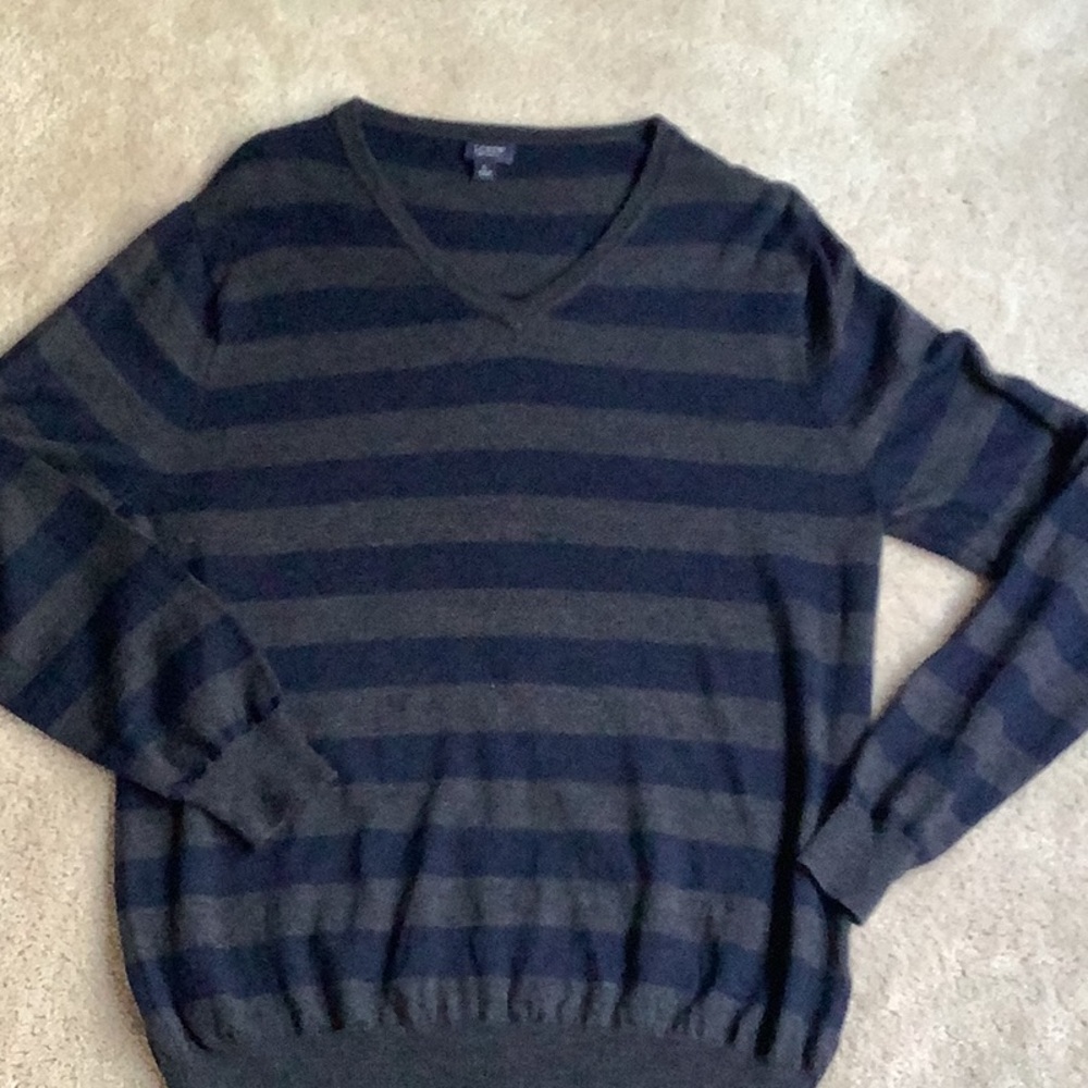 J Crew 100% Merino wool sweater.  Gray and Navy stripe  sz L